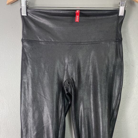 SPANX Faux Leather Leggings Blogger Favorite EUC Goth Witchy Size M - Picture 5 of 11